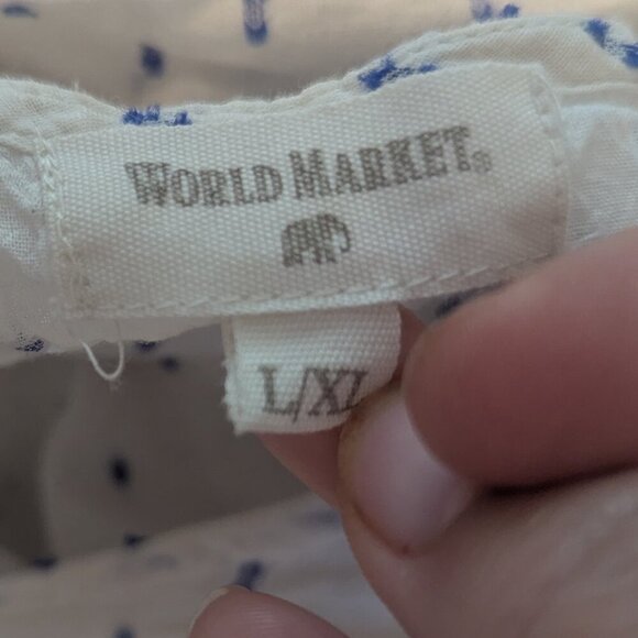 World Market Dobby Floral Embroidered Bell Sleeve Top Peasant Blouse Boho - Picture 8 of 8